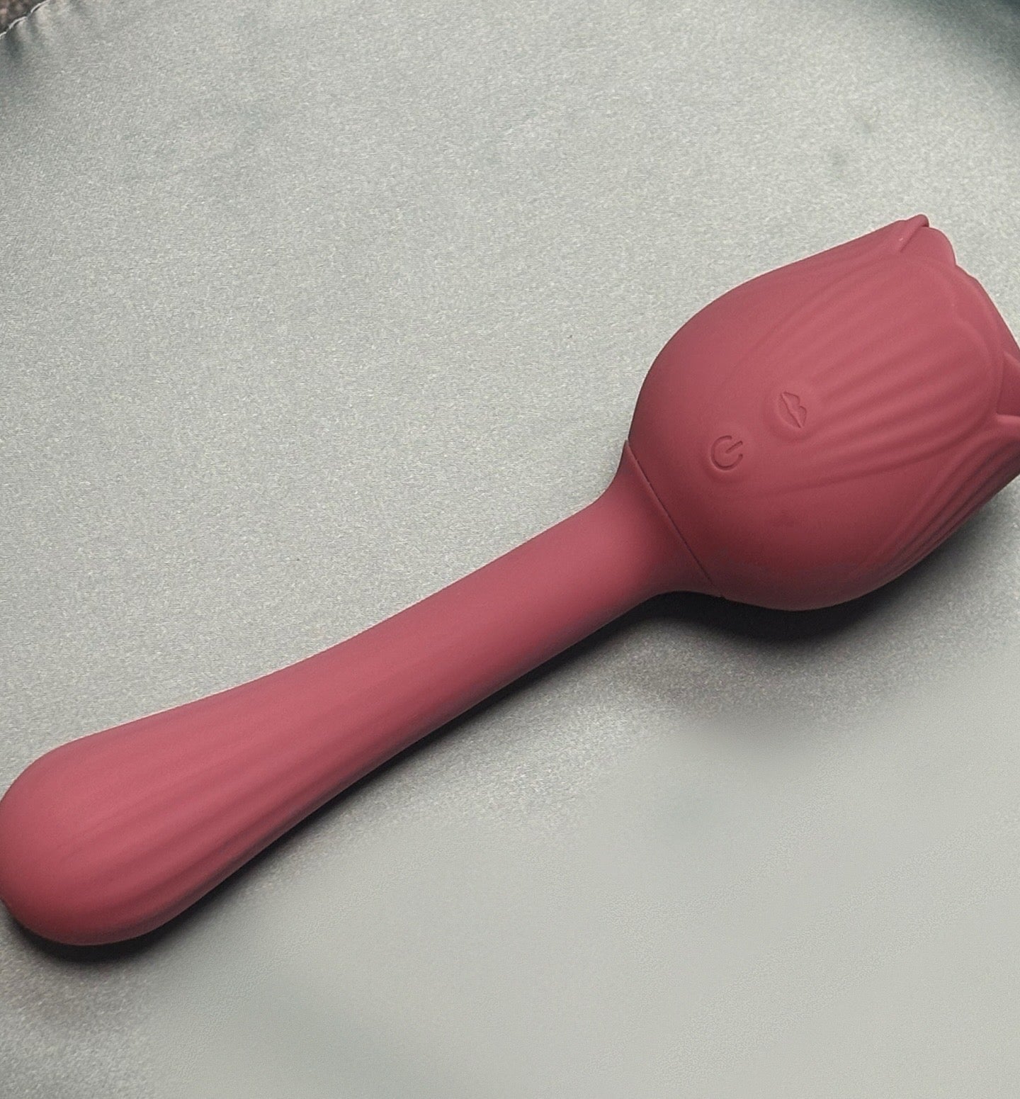 Bloom vibrator
