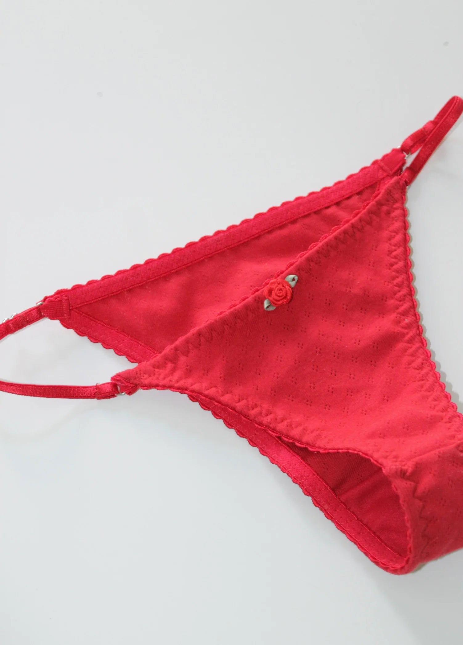 Tanga Roja Pointelle