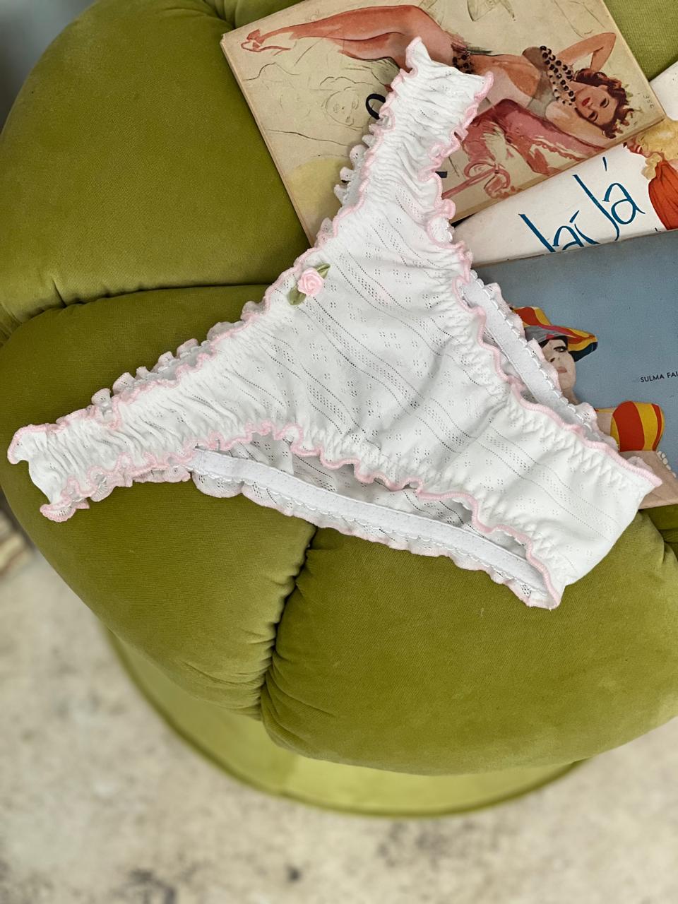 Ruffle panty blanco con rosa